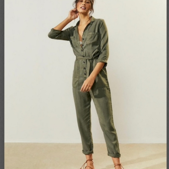 Abercrombie & Fitch Pants - NWT Abercrombie & Fitch olive utility jumpsuit XL